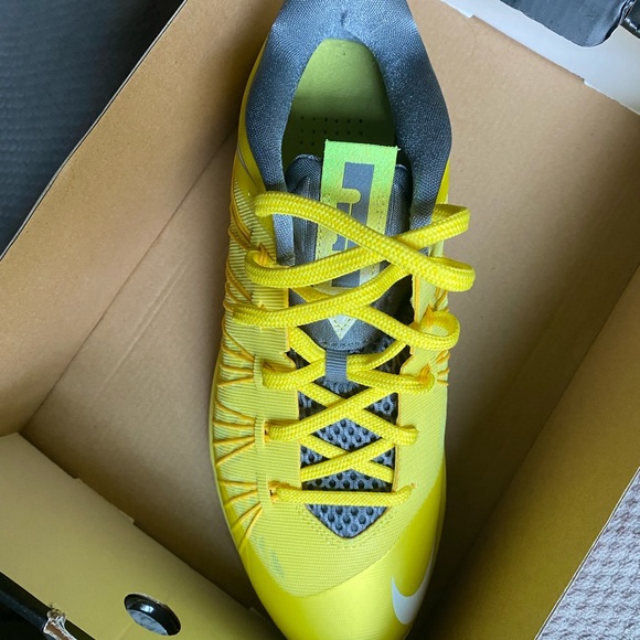 LeBron James Air Max 10 Low ‘Sonic Yellow’ men’s basketball shoes - Picture 6 of 7